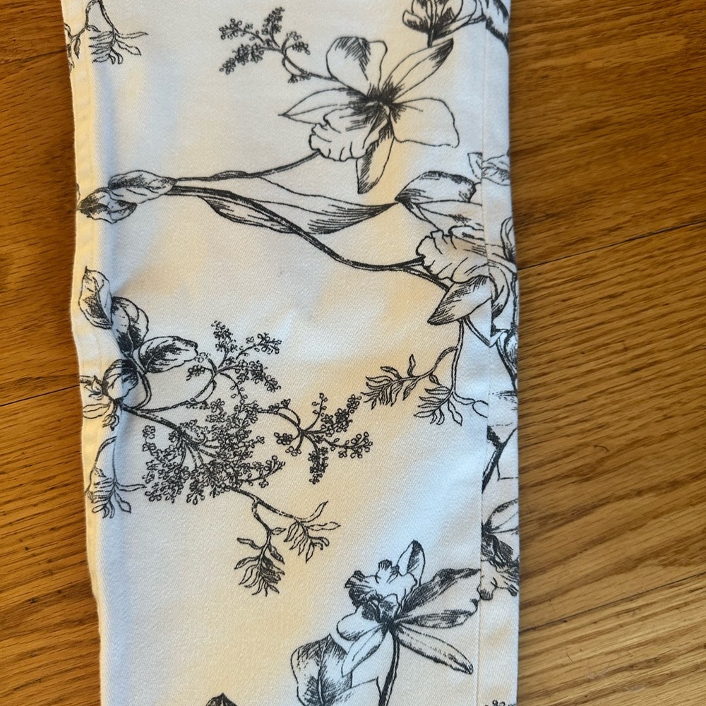 Floral Print Women's Jeans size 4 NEW - Picture 2 of 4